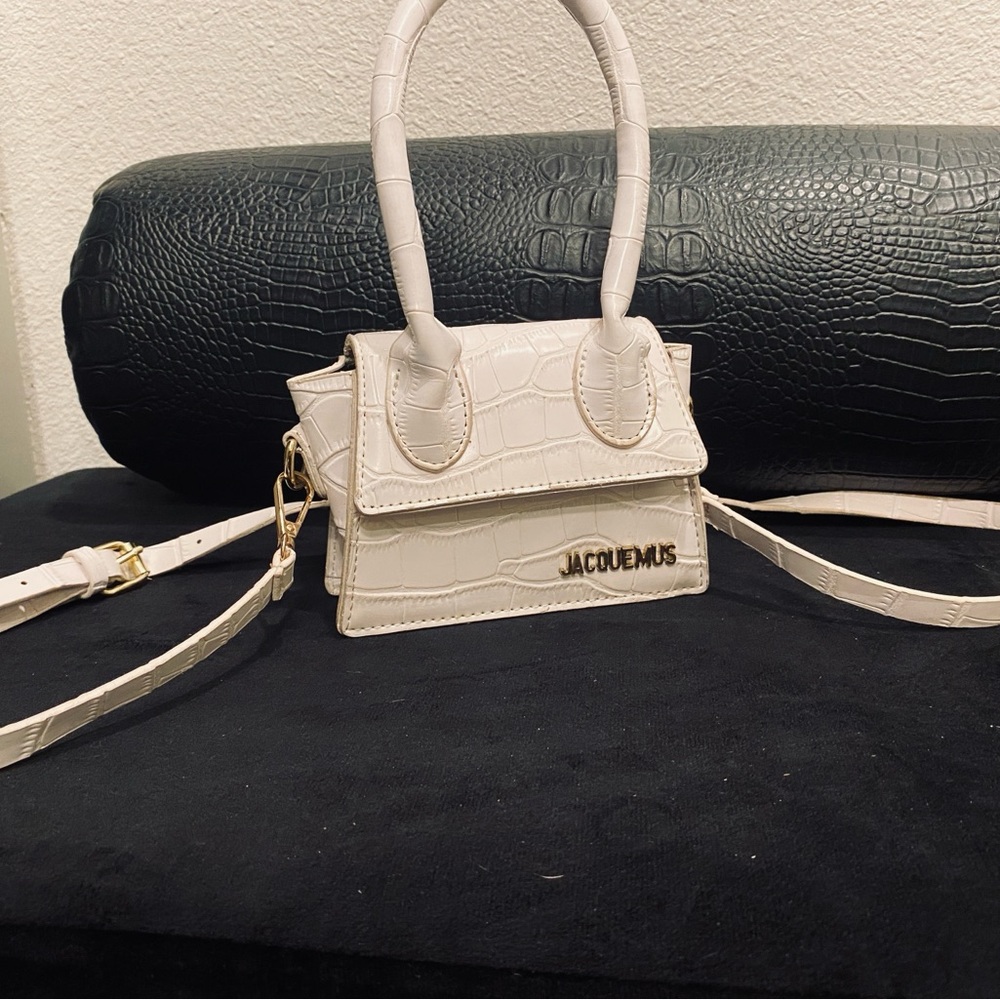 Reposhed~Creamy/White Croc-Embossed Mini Bag